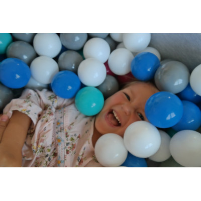 Square ball pit + 150 balls Square ball pit + 150 balls
